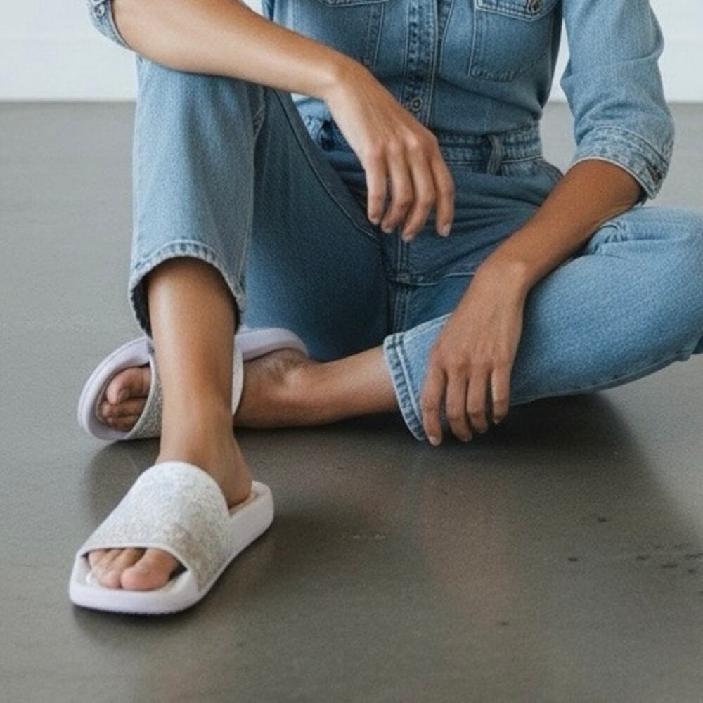 New Women’s APL techloom slides white pastel melange ombré sz 6